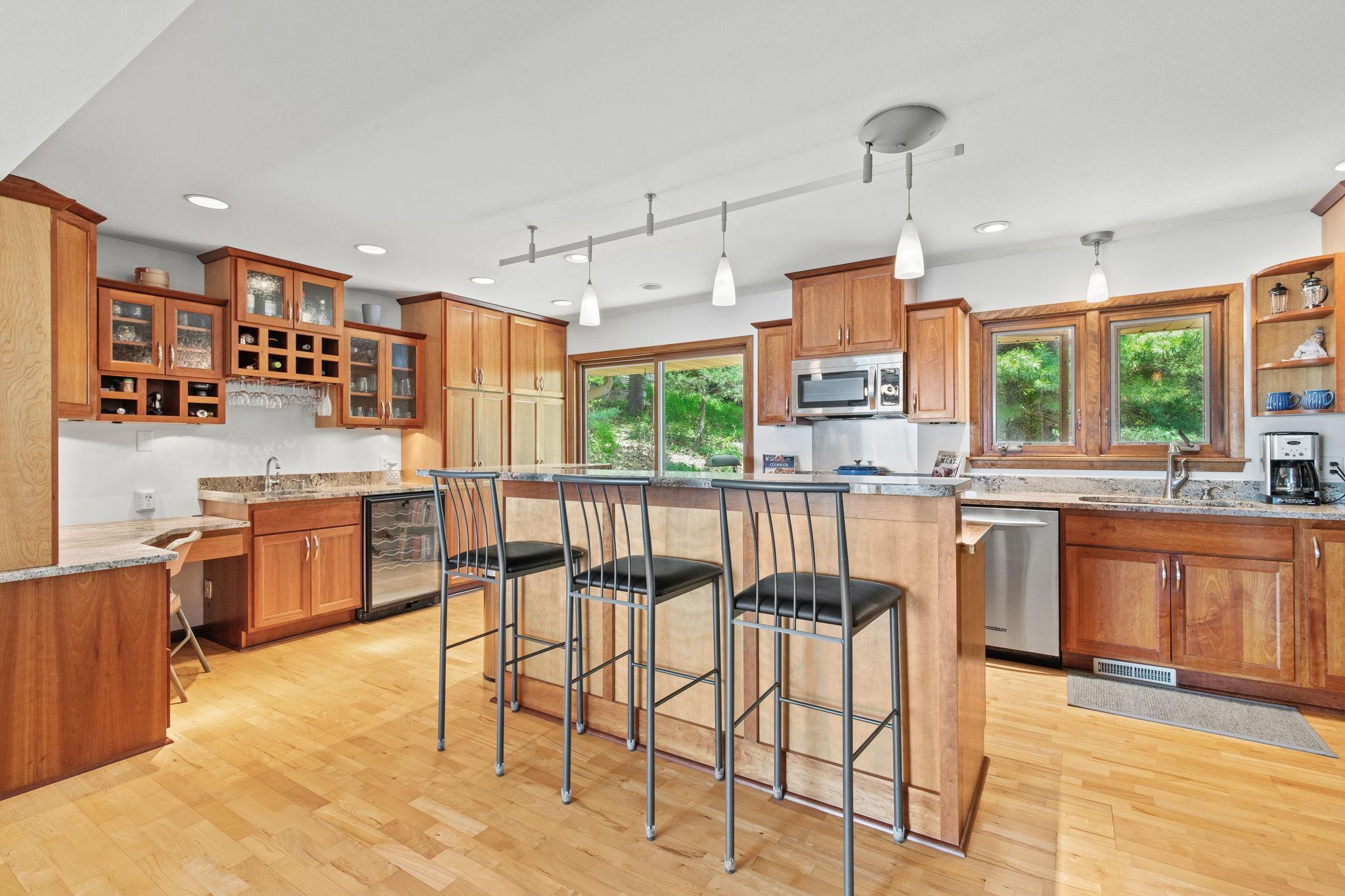 314 North Cove Road Hudson, WI 54016 - Photo 9 of 42