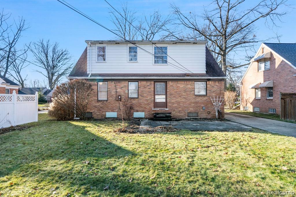 4292 Kenmore Road Berkley, MI 48072 - Photo 40 of 43