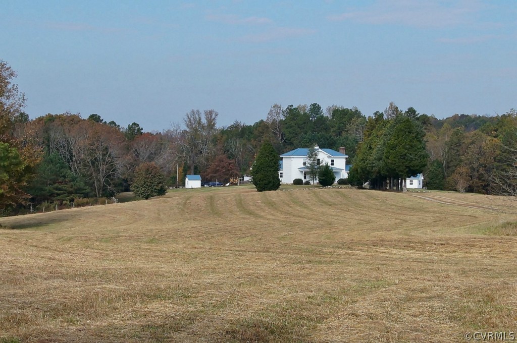3005 Plank Road Kenbridge, VA 23944 - Photo 2 of 24 a view of outdoor space with city view