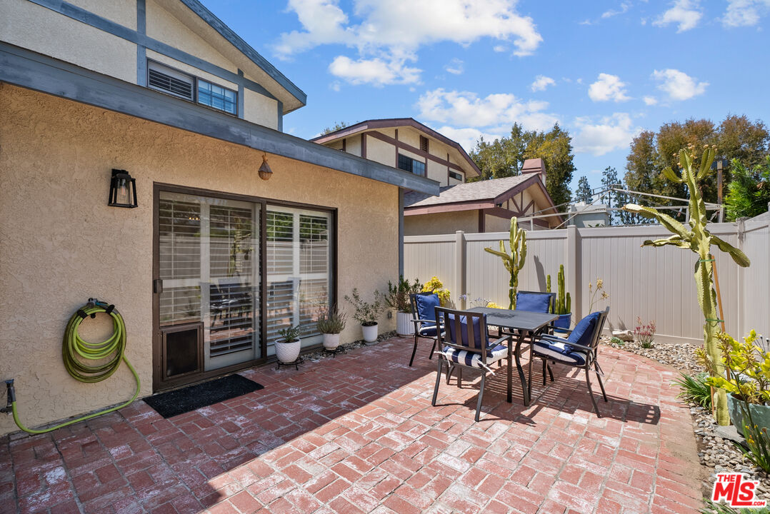 18435 Keswick Street, Unit 8 Reseda, CA 91335 - Photo 19 of 42