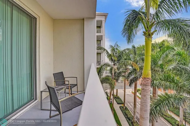 $2,500 | 804 East Windward Way, Unit 521, Lantana, FL 33462