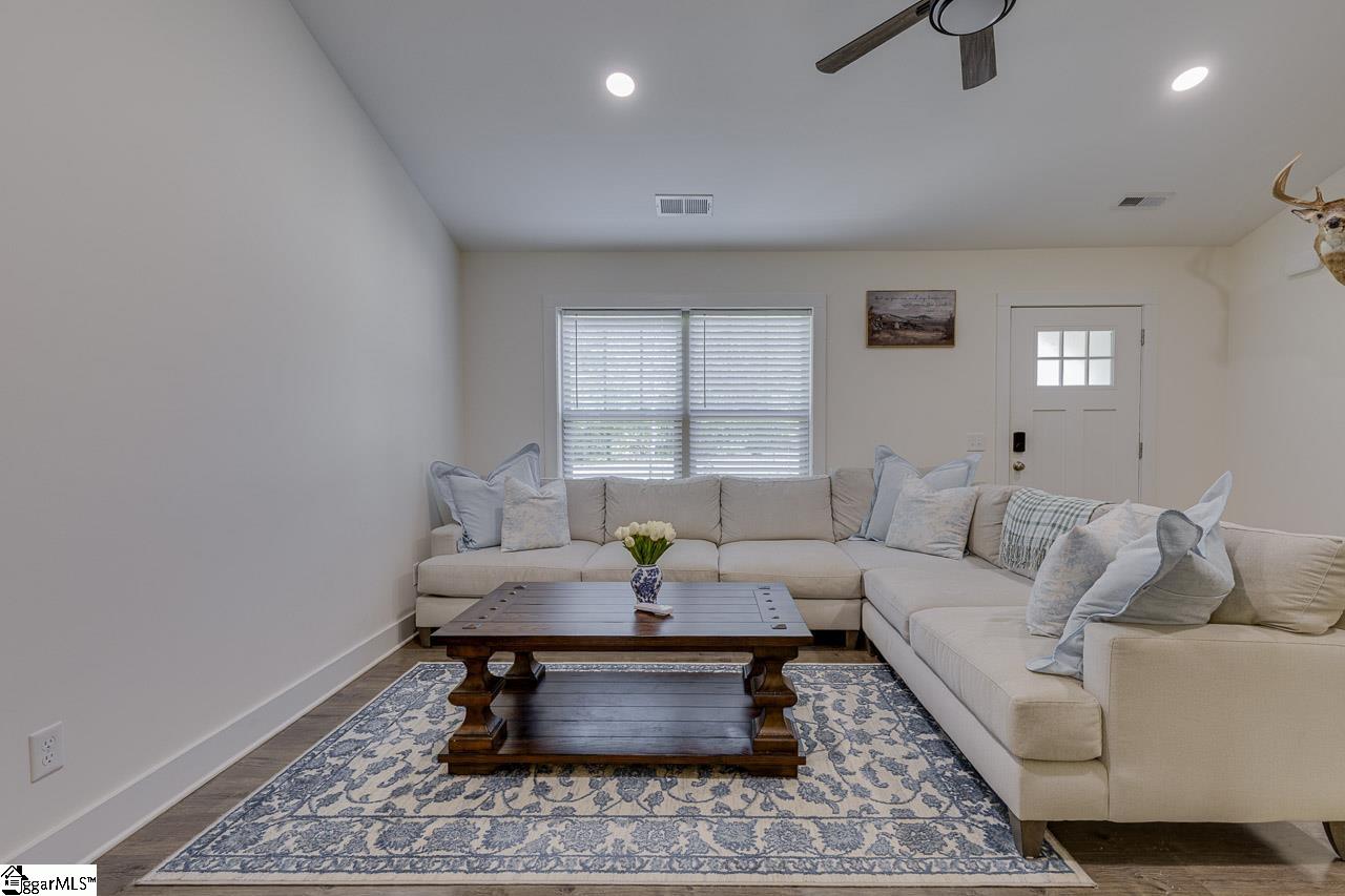 133 Rose Lane Liberty, SC 29657 - Photo 6 of 35