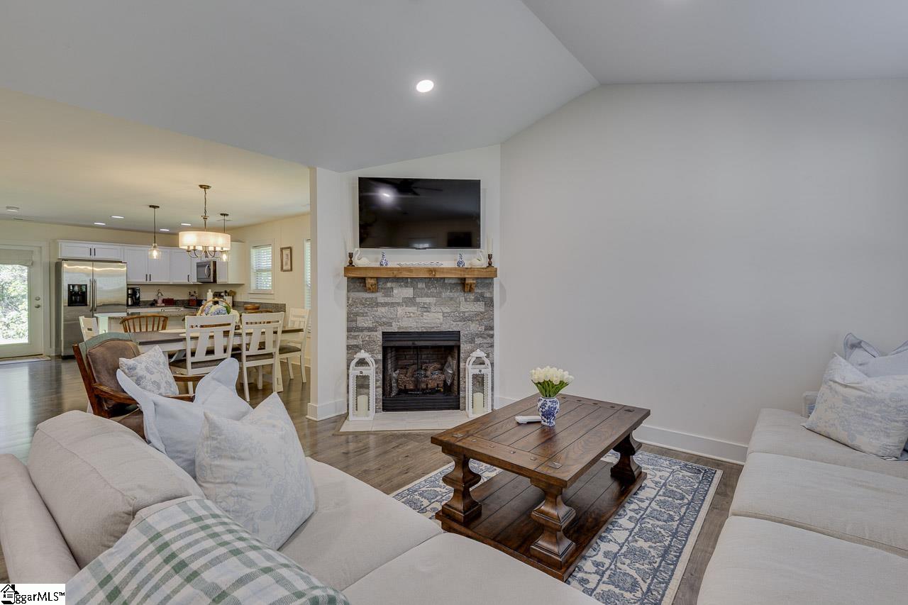 133 Rose Lane Liberty, SC 29657 - Photo 8 of 35