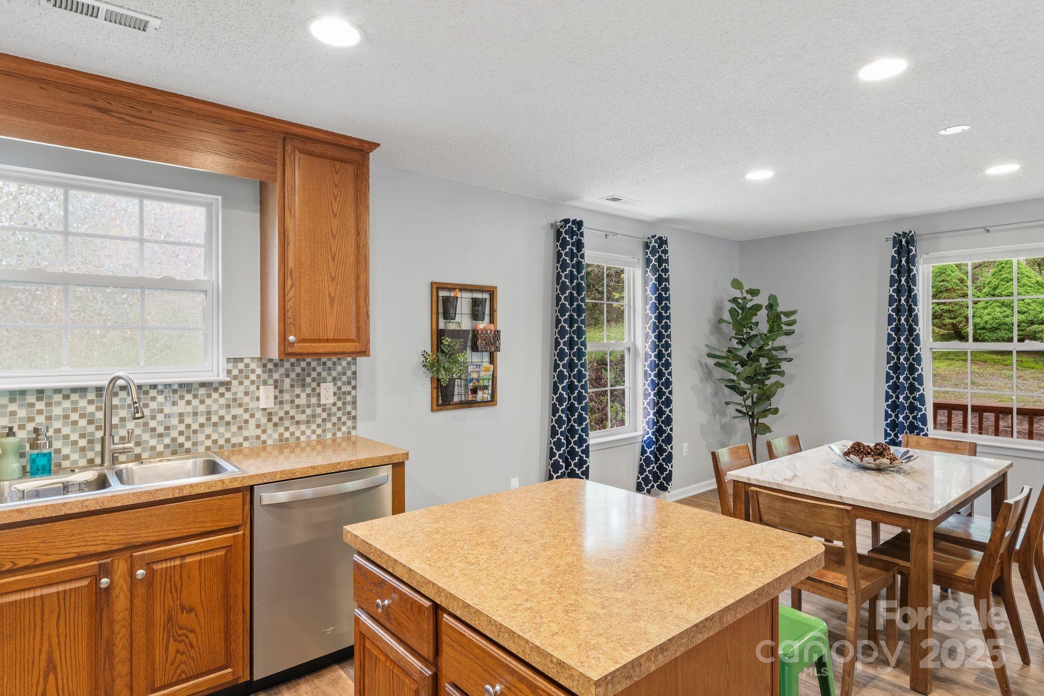 108 Springbrook Road Asheville, NC 28804 - Photo 17 of 40 Gallery Image 17