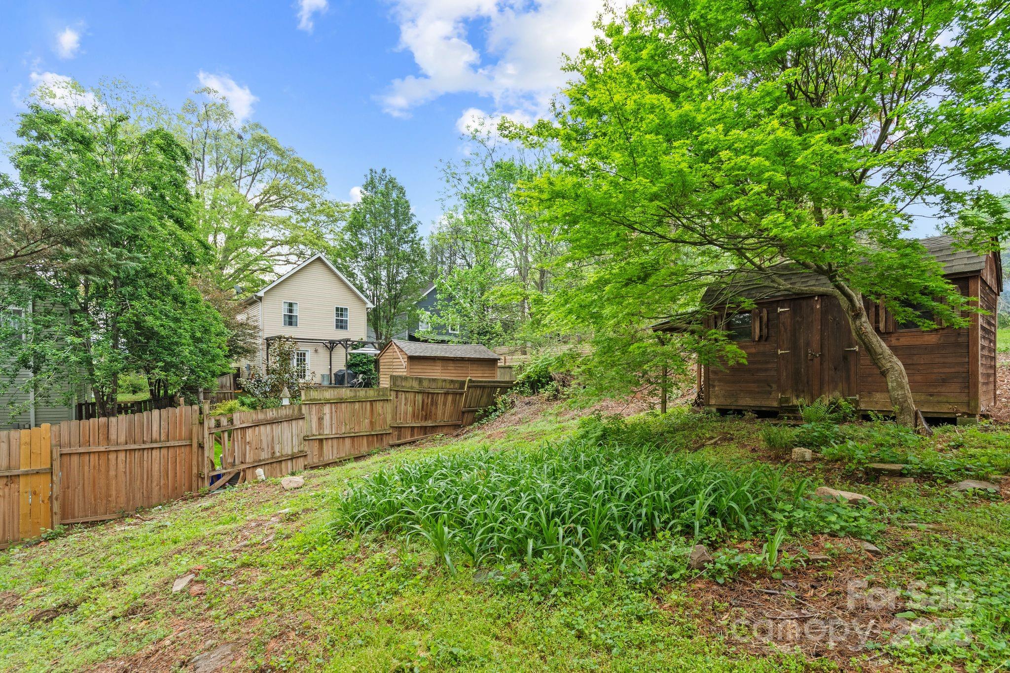 108 Springbrook Road Asheville, NC 28804 - Photo 38 of 40 Gallery Image 38