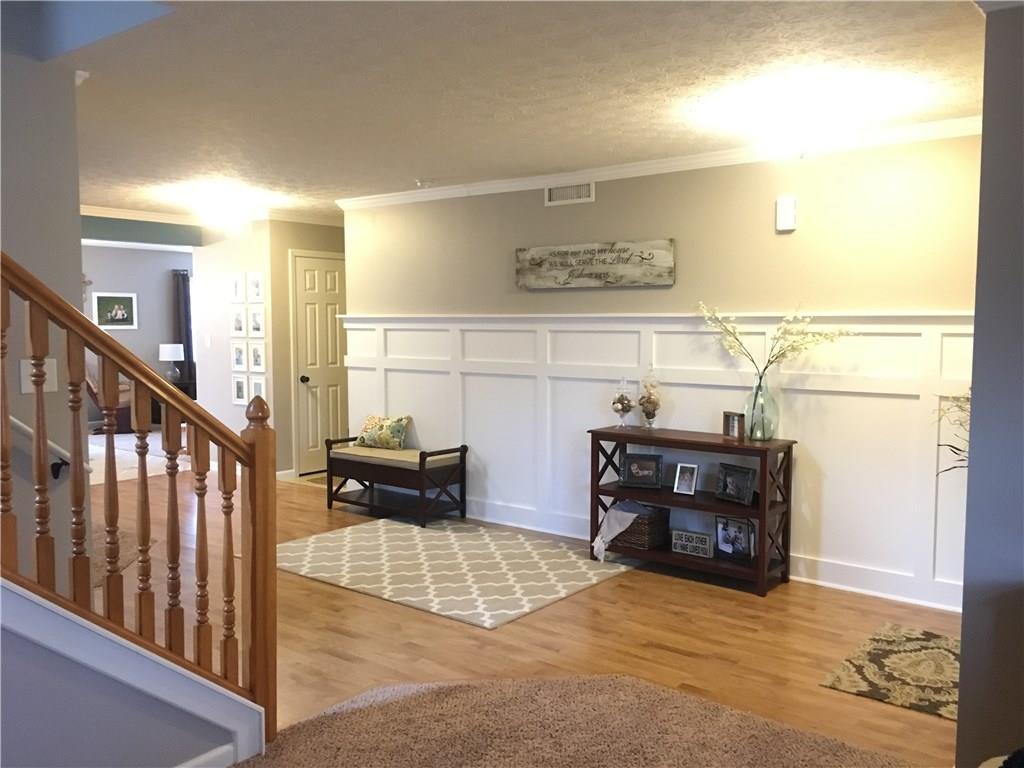 1346 Fall Ridge Drive Brownsburg, IN 46112 - Photo 2 of 25
