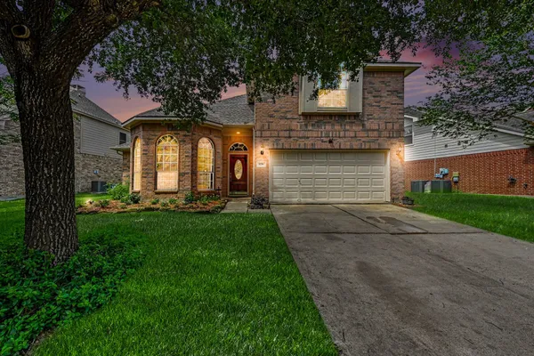 $299,900 | 5711 Shady Hollow Court, Rosharon, TX 77583