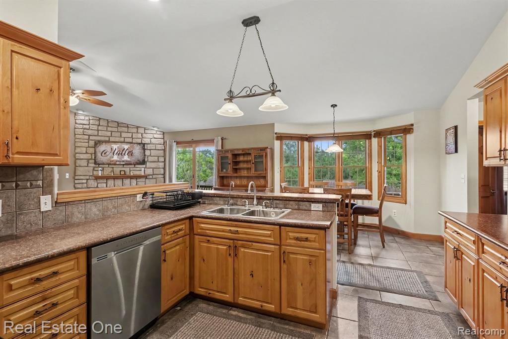 3690 Densmore Road Caro, MI 48723 - Photo 9 of 42 Gallery Image 9
