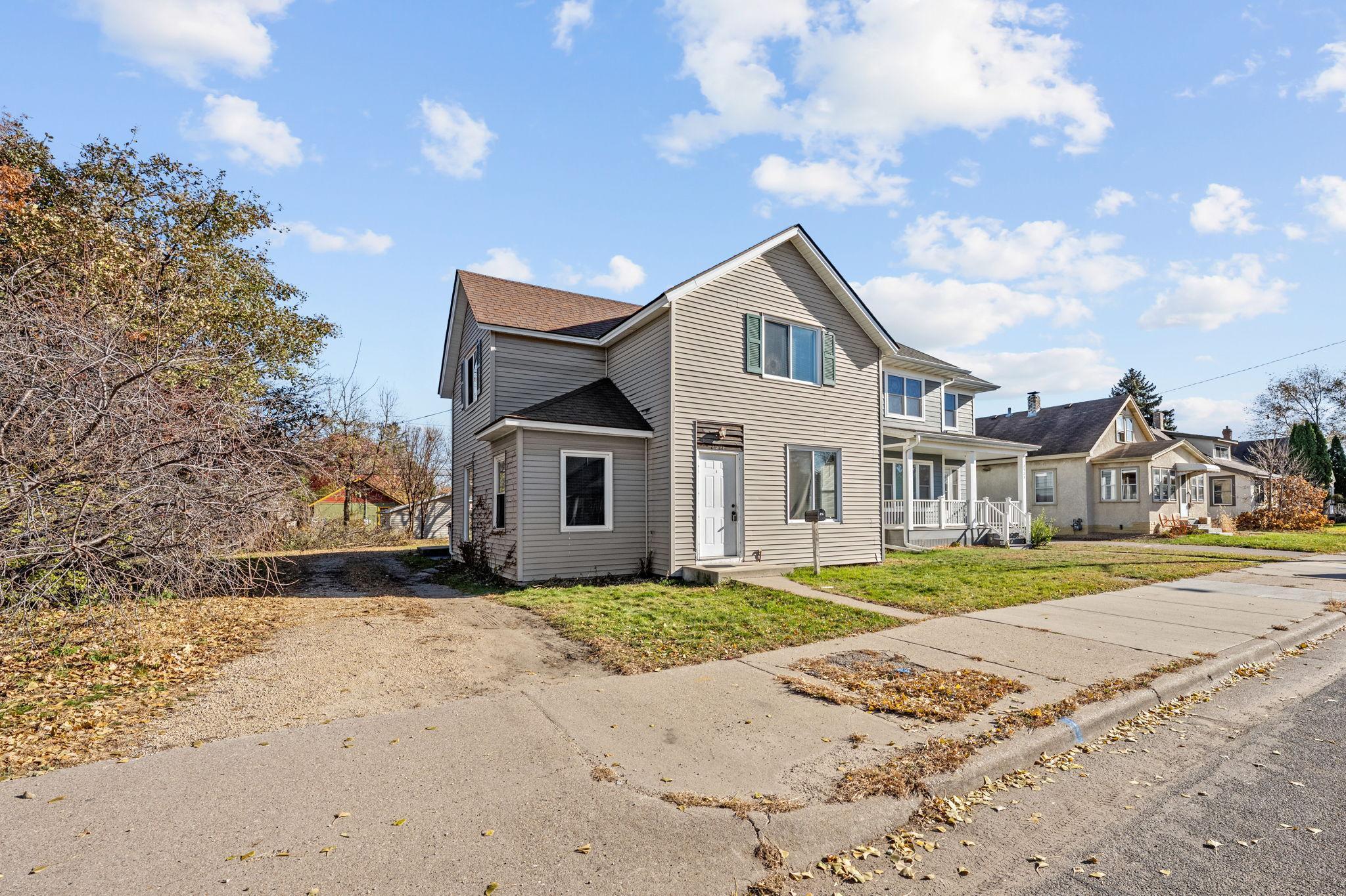 2527 Washington Street Northeast Minneapolis, MN 55418 - Photo 1 of 48