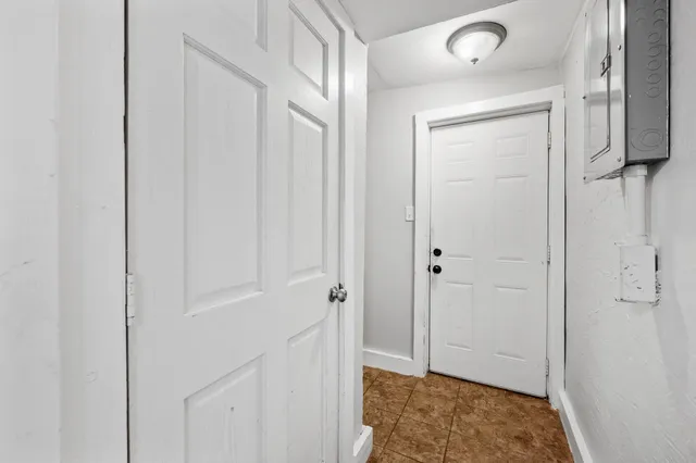 $299,900 | 2527 Washington Street Northeast, Minneapolis, MN 55418