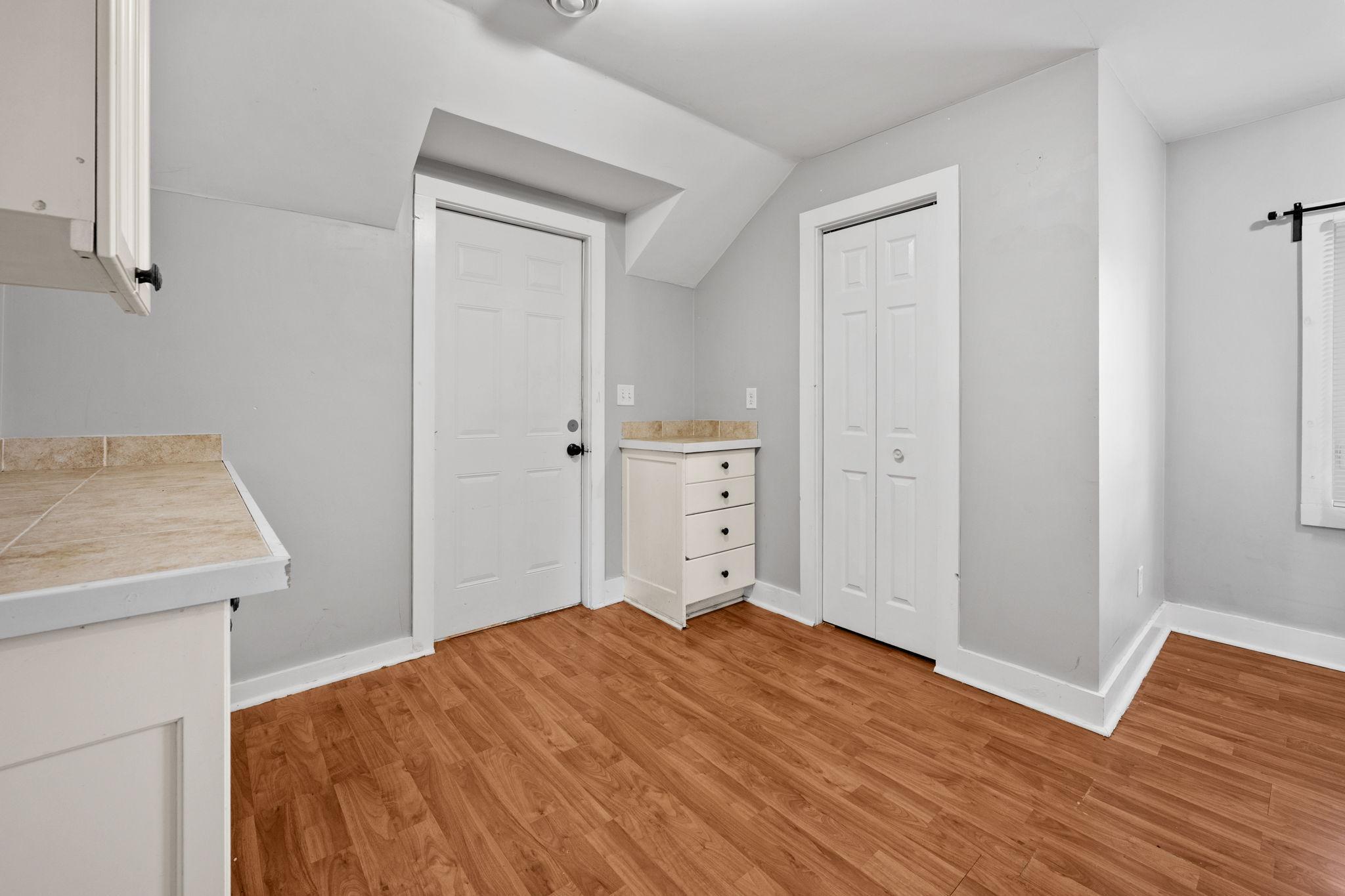 2527 Washington Street Northeast Minneapolis, MN 55418 - Photo 29 of 48