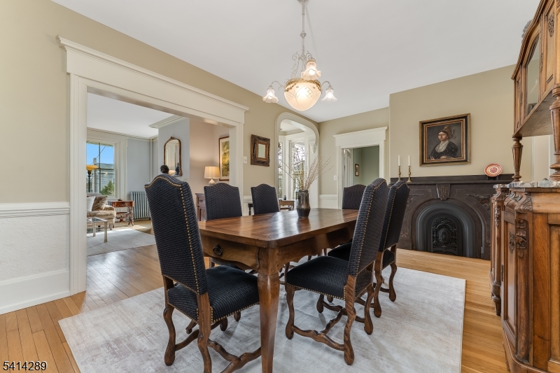 68 West Main Street Clinton, NJ 08809 - Photo 8 of 33