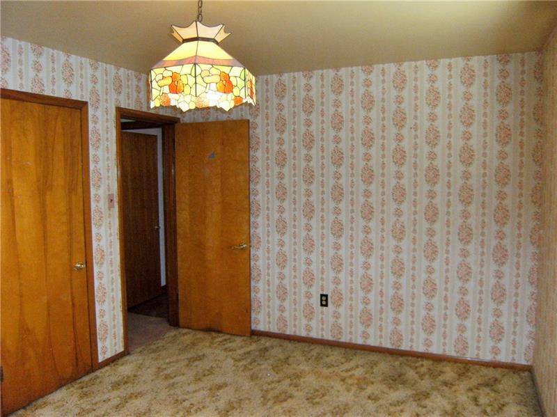 1101 Gringo Road Aliquippa, PA 15001 - Photo 15 of 25 Bedroom 2