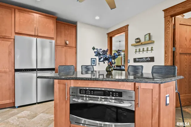 $459,900 | 104 Tremont Street, Lincoln, IL 62656