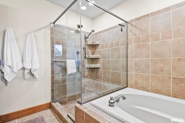 $459,900 | 104 Tremont Street, Lincoln, IL 62656