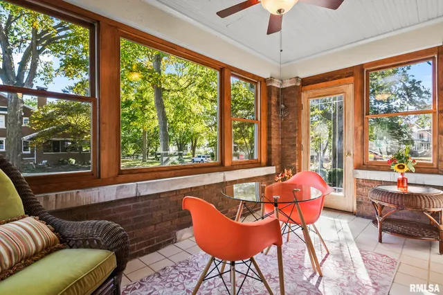 $459,900 | 104 Tremont Street, Lincoln, IL 62656