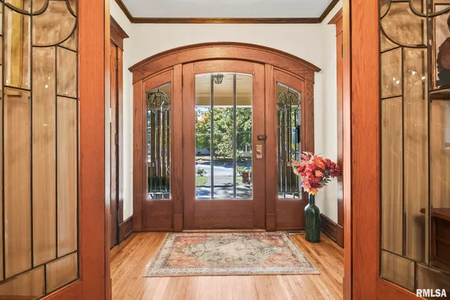 $459,900 | 104 Tremont Street, Lincoln, IL 62656