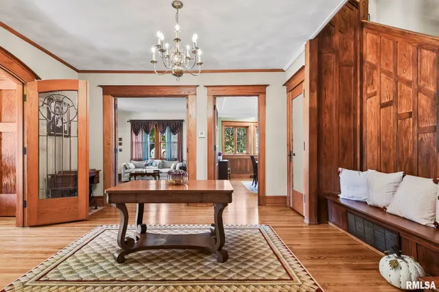 $459,900 | 104 Tremont Street, Lincoln, IL 62656