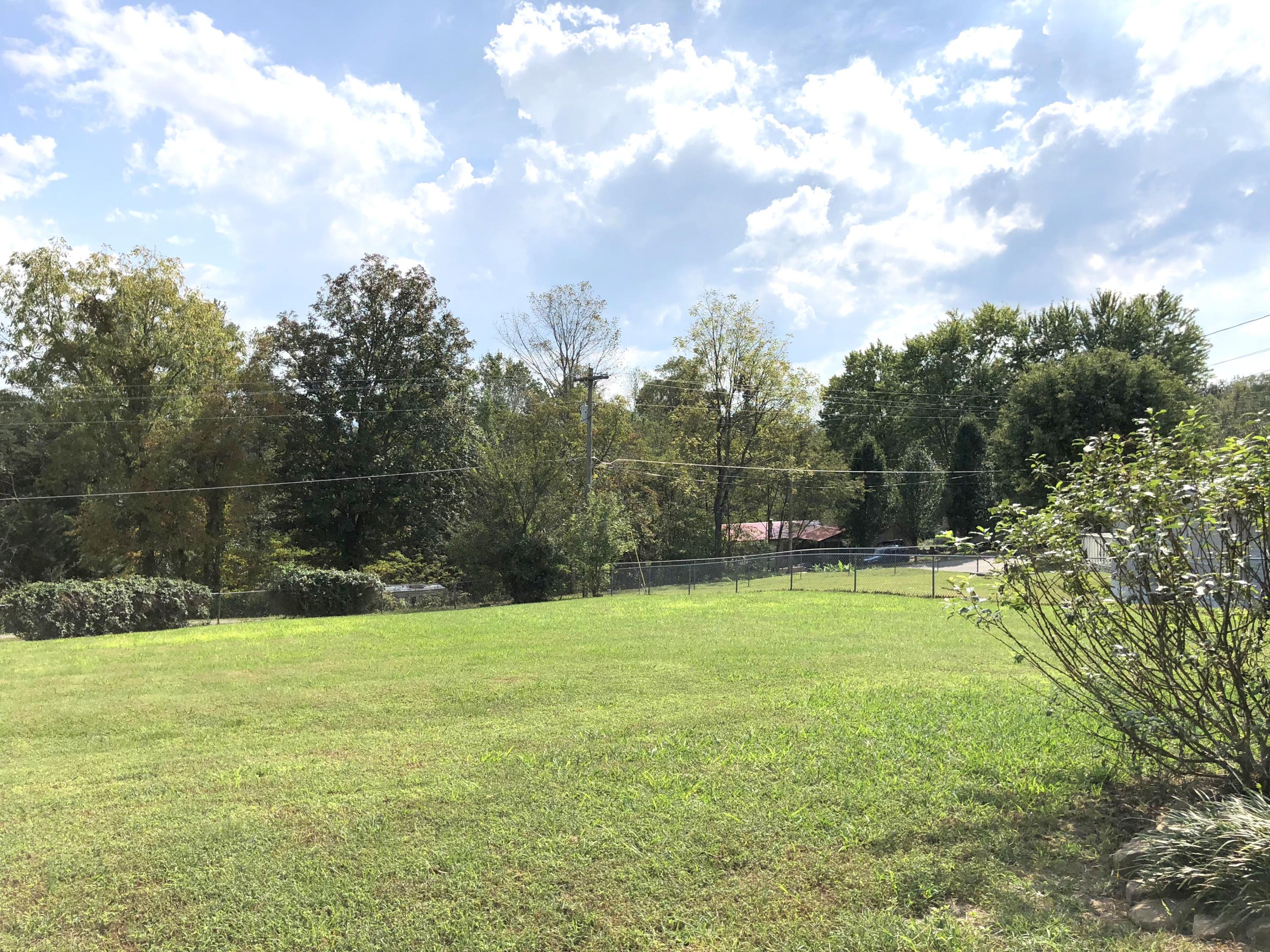 253 Landmark Road Jacksboro, TN 37757 - Photo 18 of 22 Yard