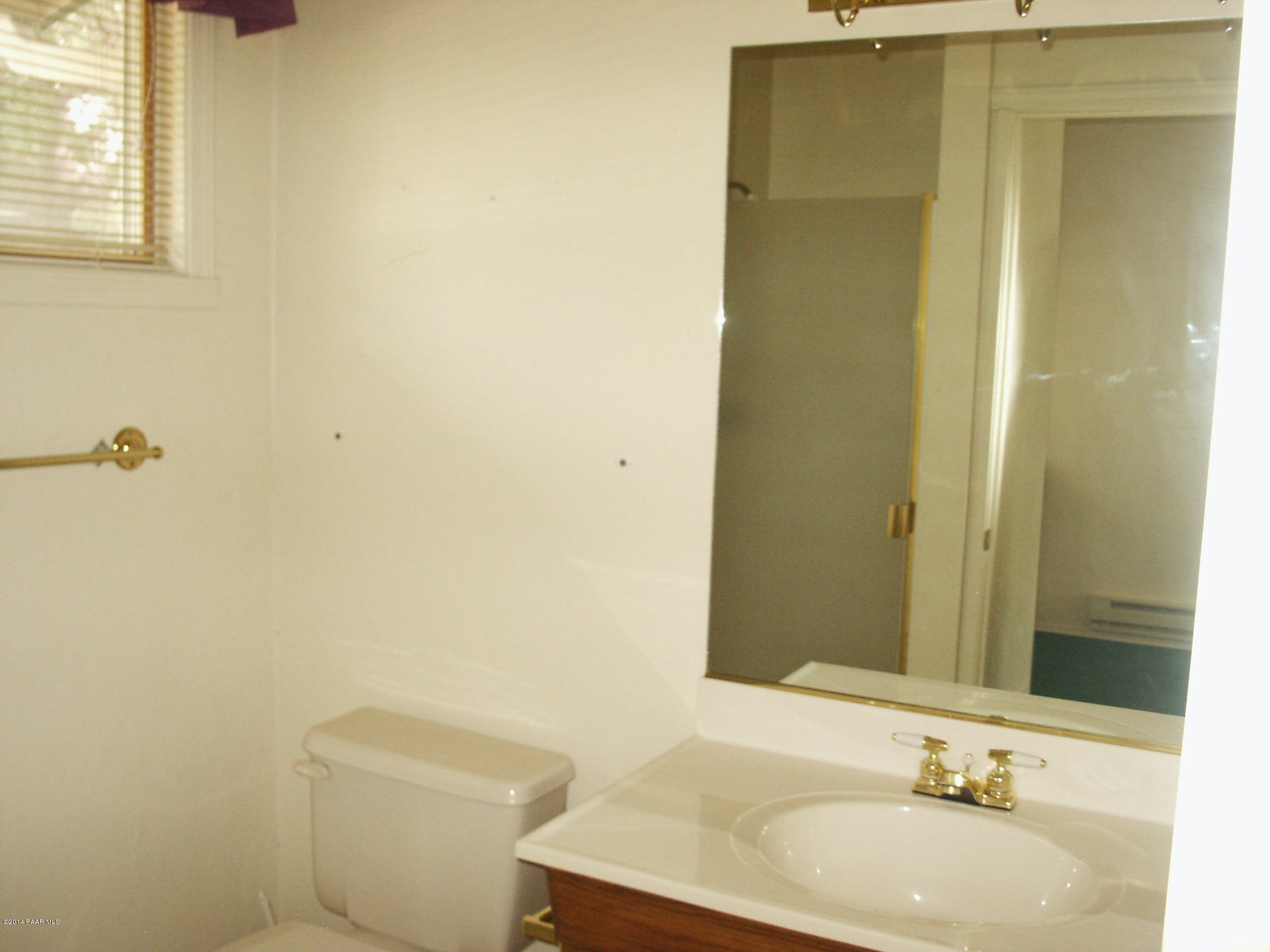1499 Copper Basin Road Prescott, AZ 86303 - Photo 25 of 37 Guest house bath