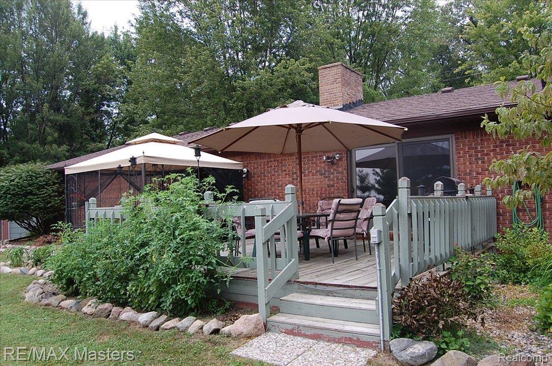 12300 Fessner Road Carleton, MI 48117 - Photo 18 of 18 Patio/Back of House