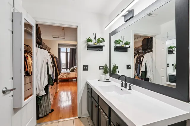 $335,000 | 1524 South Sangamon Street, Unit 612S, Chicago, IL 60608