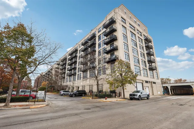 $335,000 | 1524 South Sangamon Street, Unit 612S, Chicago, IL 60608