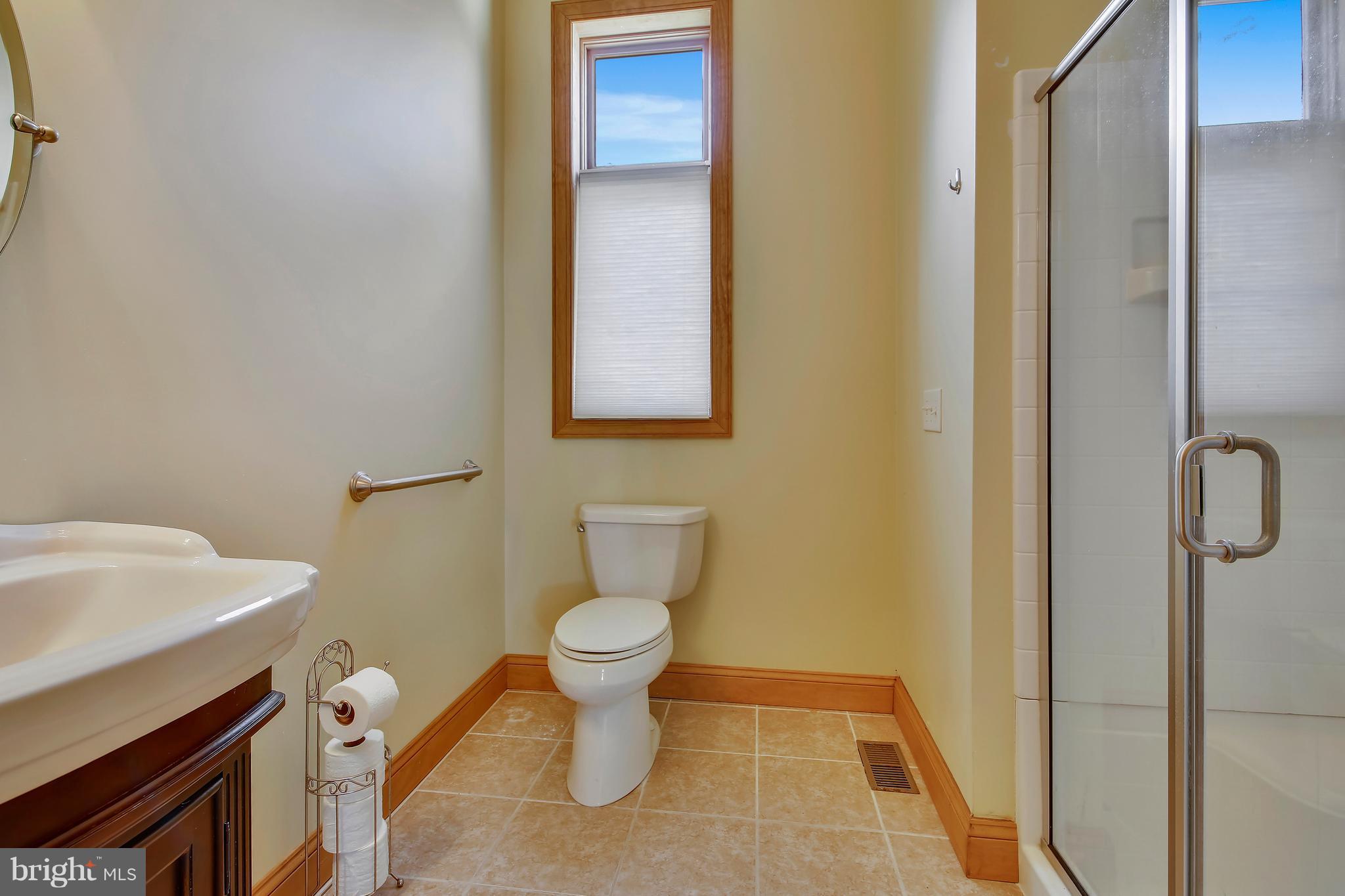 1500 Warfield Road Edgewater, MD 21037 - Photo 19 of 30 Bath