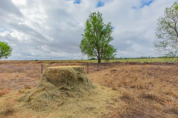 $385,000 | 4431 County Road 18, Clarendon, TX 79226
