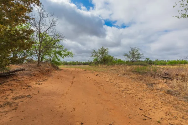 $385,000 | 4431 County Road 18, Clarendon, TX 79226