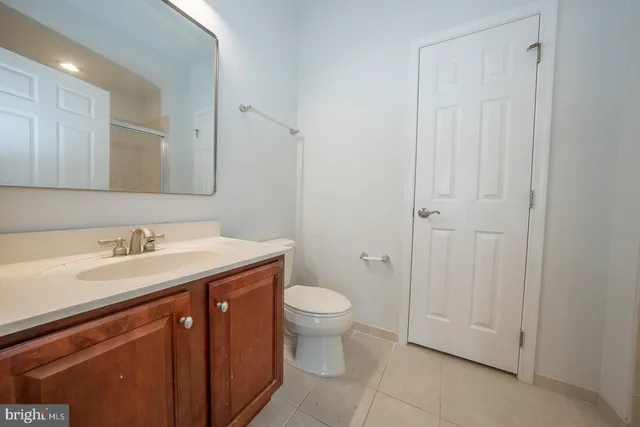 a view of small space with empty racks