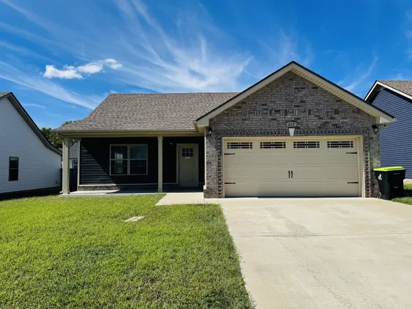 $1,850 | 425 Irish Hls Drive, Clarksville, TN 37042