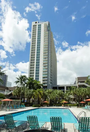 $2,764 | 915 Northwest 1st Avenue, Unit H2111, Miami, FL 33136