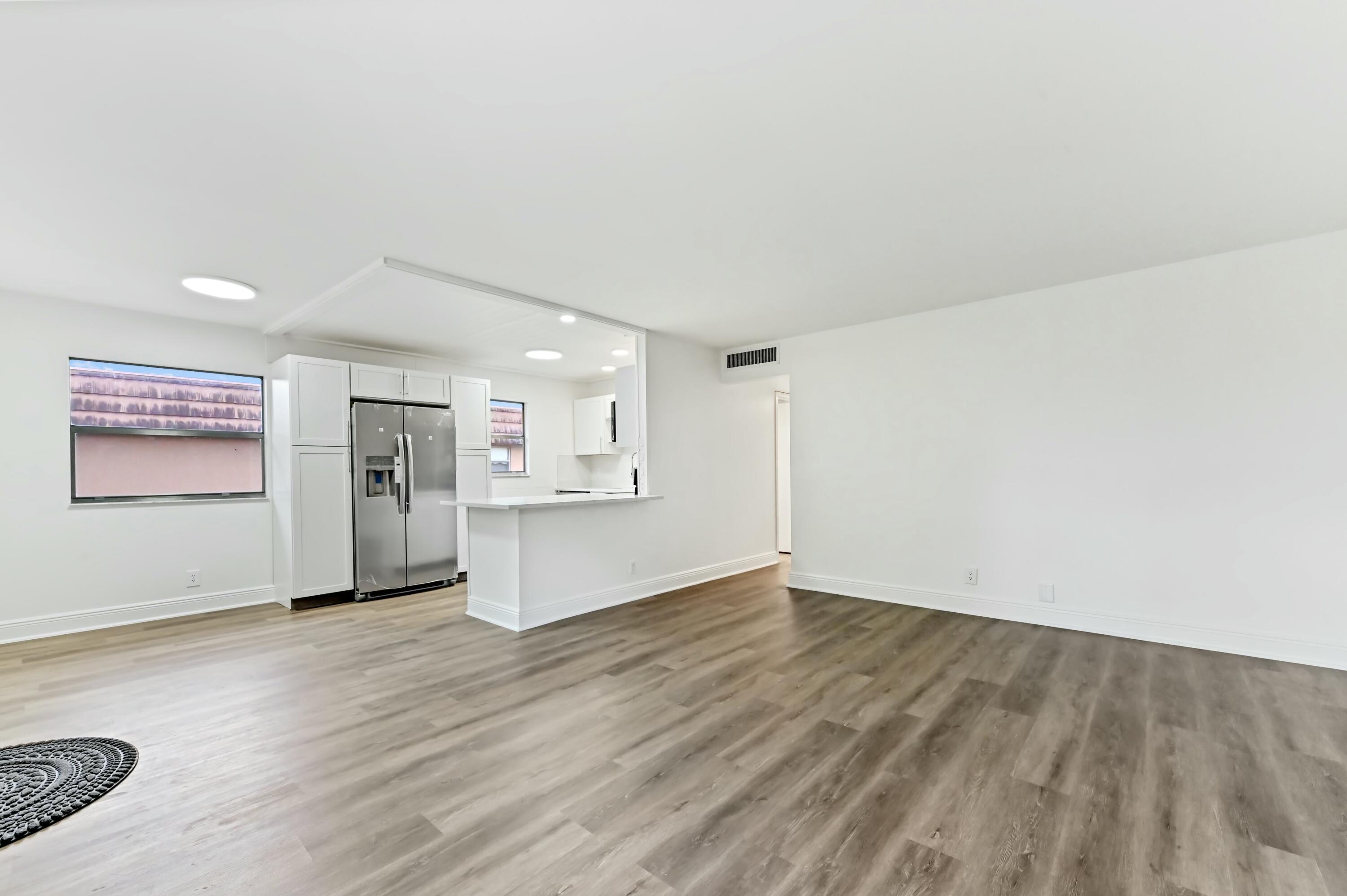 513 Saxony Drive Delray Beach, FL 33446 - Photo 7 of 40 open concept kitchen