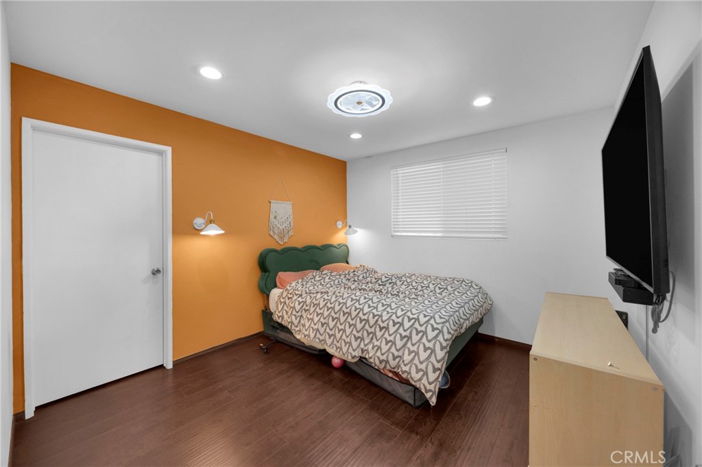 11522 Honeyglen Road, Unit 26 Pacoima, CA 91331 - Photo 14 of 26