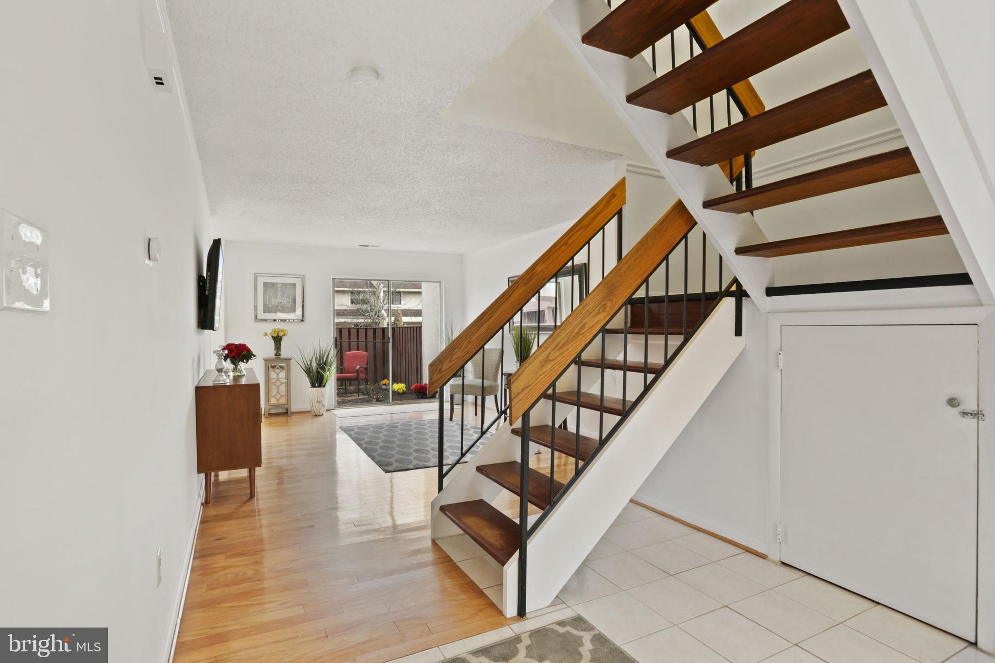 2218 Southgate Square Reston, VA 20191 - Photo 20 of 31