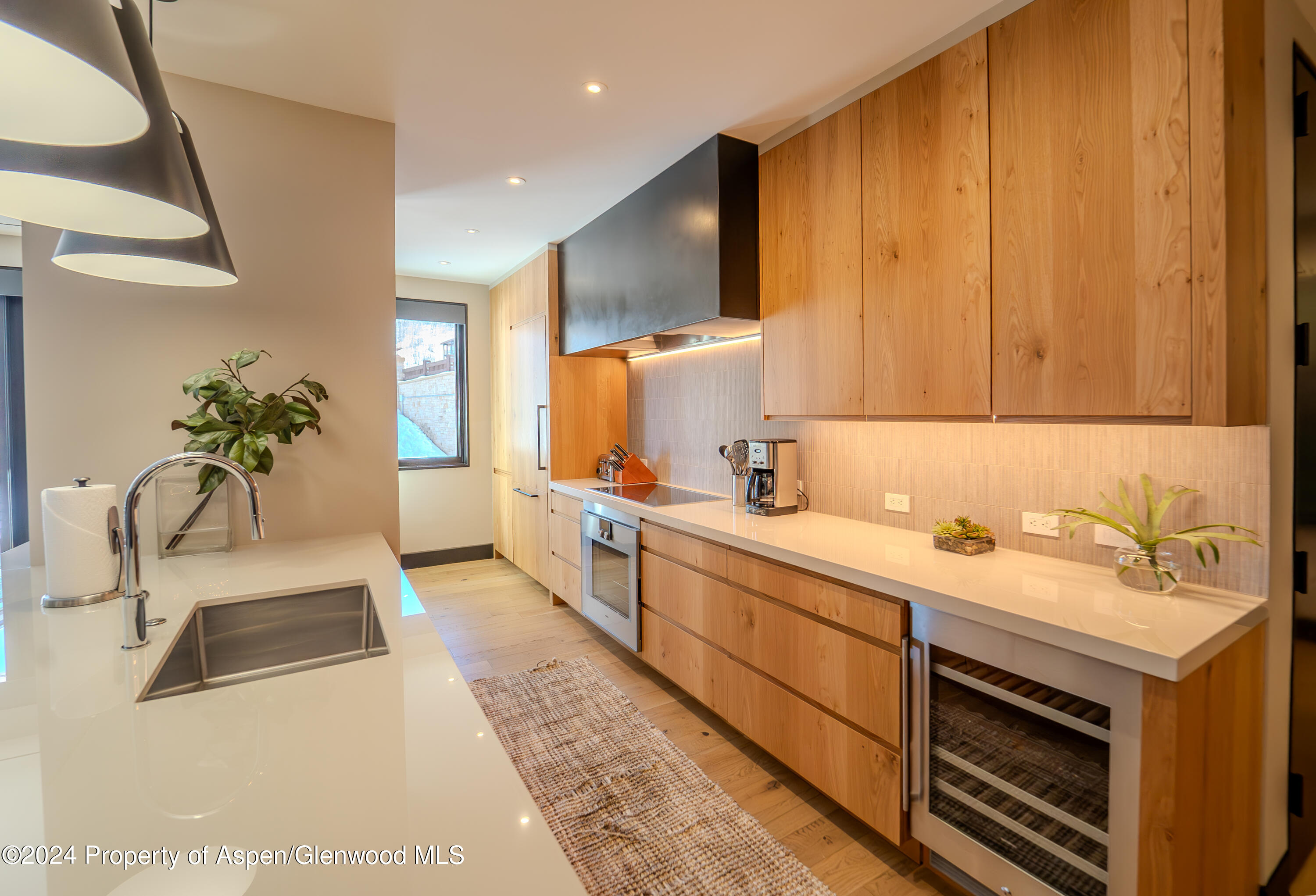 77 Wood Road, Unit 304EAST Snowmass Village, CO 81615 - Photo 11 of 56 One Snowmass East 304 Kitchen