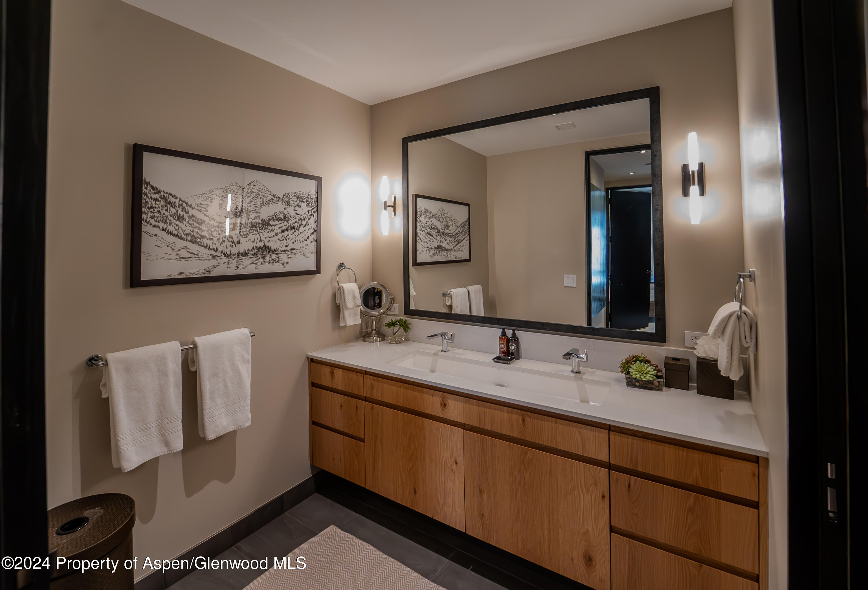 77 Wood Road, Unit 304EAST Snowmass Village, CO 81615 - Photo 36 of 56 One Snowmass East 304 Second Bathroom