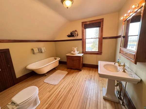 $625,000 | 3993 County Road 135, Kettle River, MN 55757