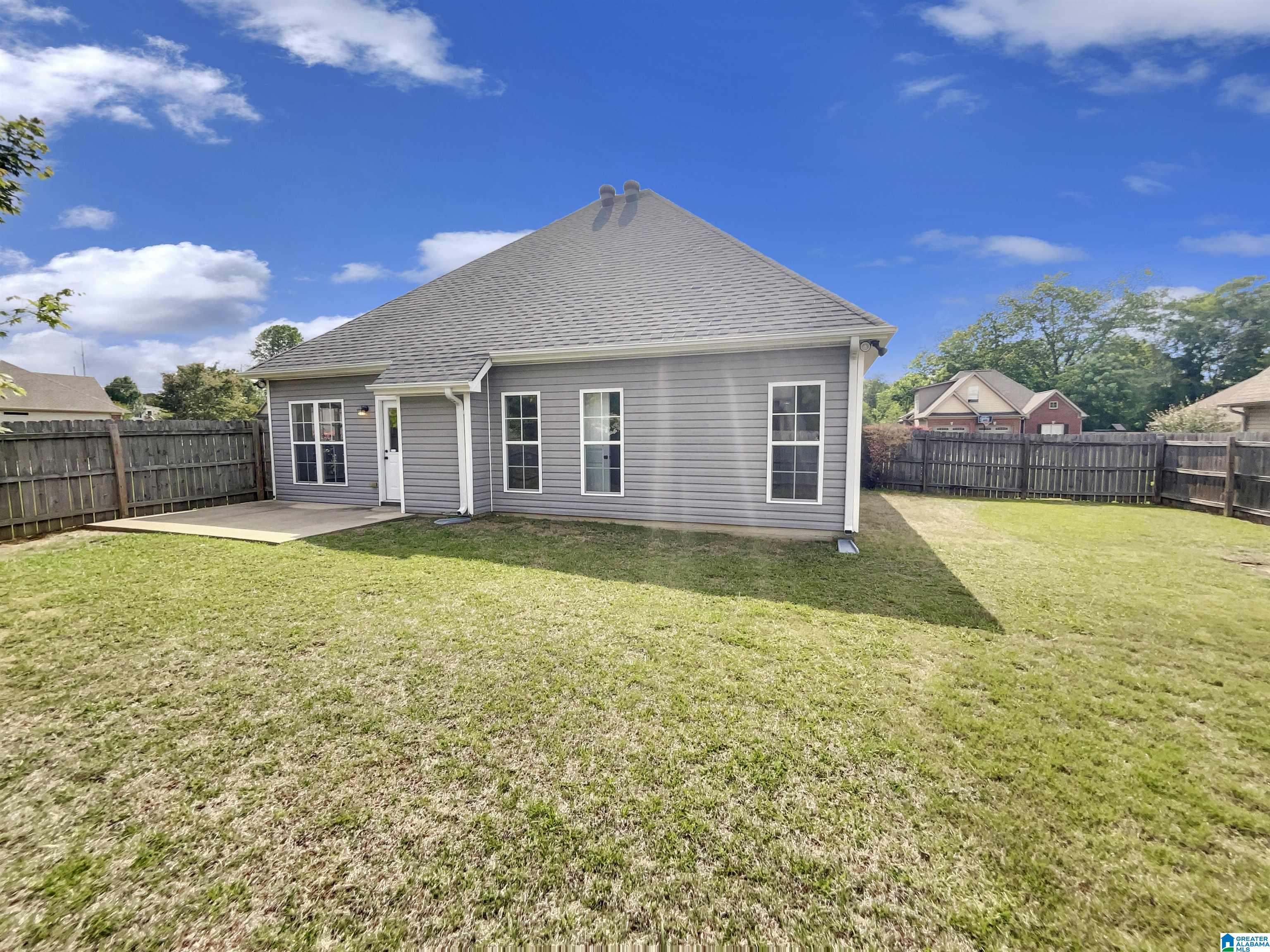 141 Falling Waters Lane Alabaster, AL 35114 - Photo 7 of 22