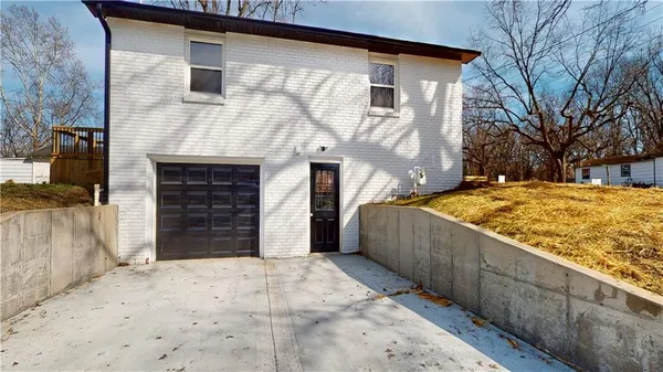 $203,500 | 626 West Allison Street, Nevada, MO 64772