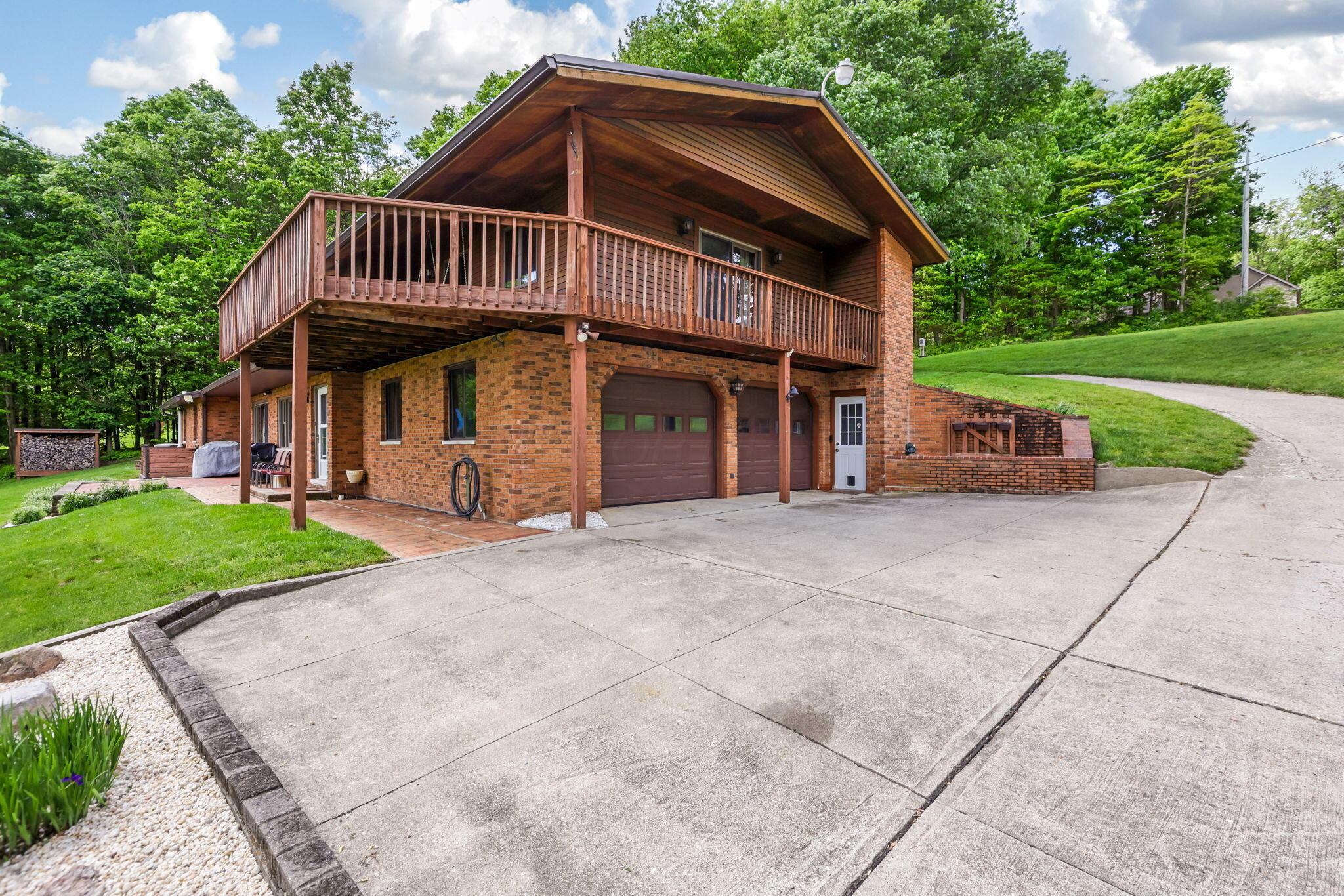8485 Benson Road Northwest Carroll, OH 43112 - Photo 5 of 63 concrete drive
