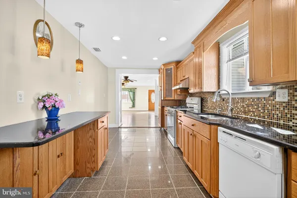 $405,000 | 910 Prestwood Road, Catonsville, MD 21228