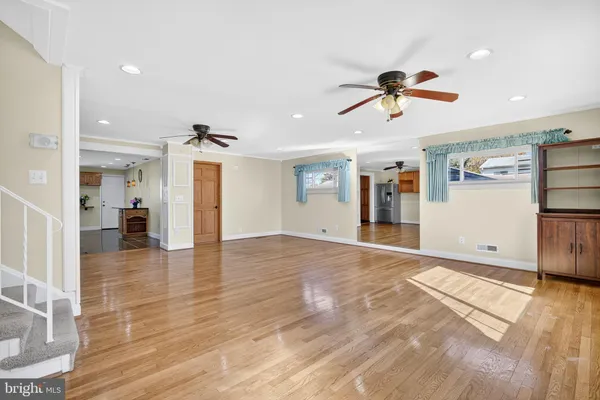 $405,000 | 910 Prestwood Road, Catonsville, MD 21228
