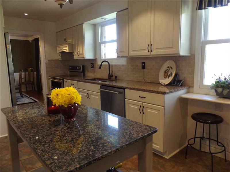 518 Hanover Kendall Road Hookstown, PA 15050 - Photo 4 of 25 Gallery Image 4