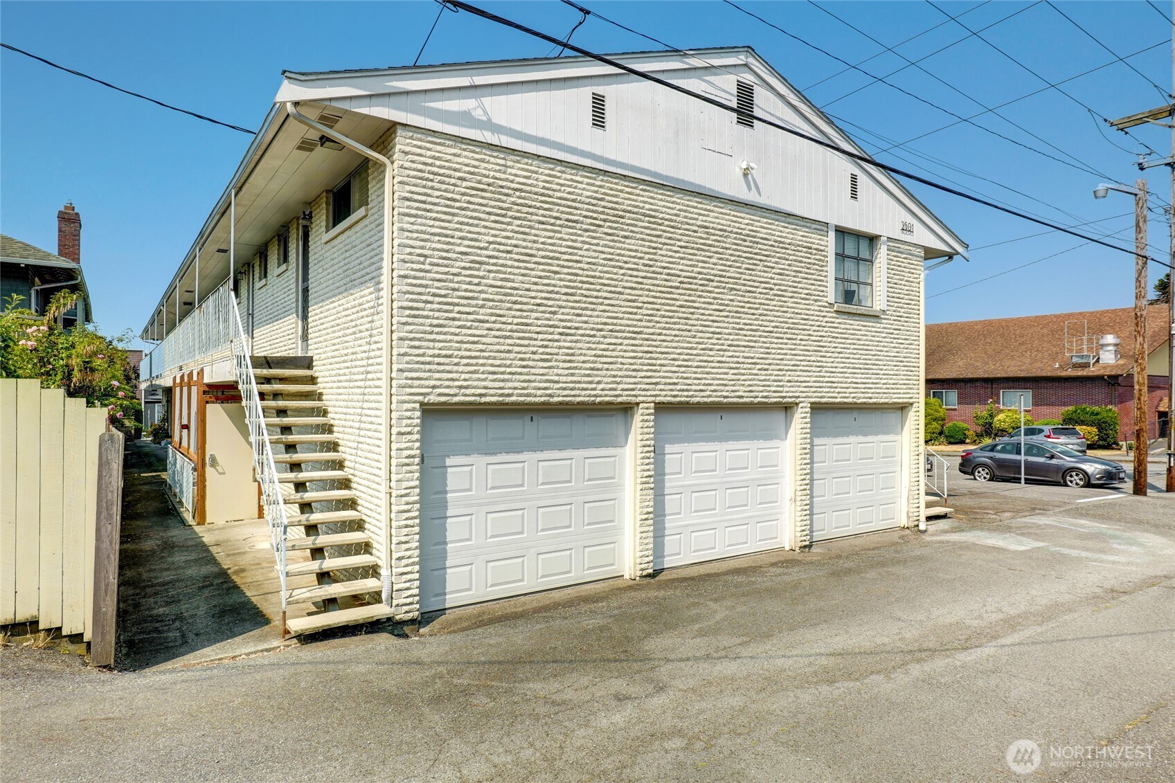 2501 Rucker Avenue Everett, WA 98201 - Photo 10 of 37 Gallery Image 10