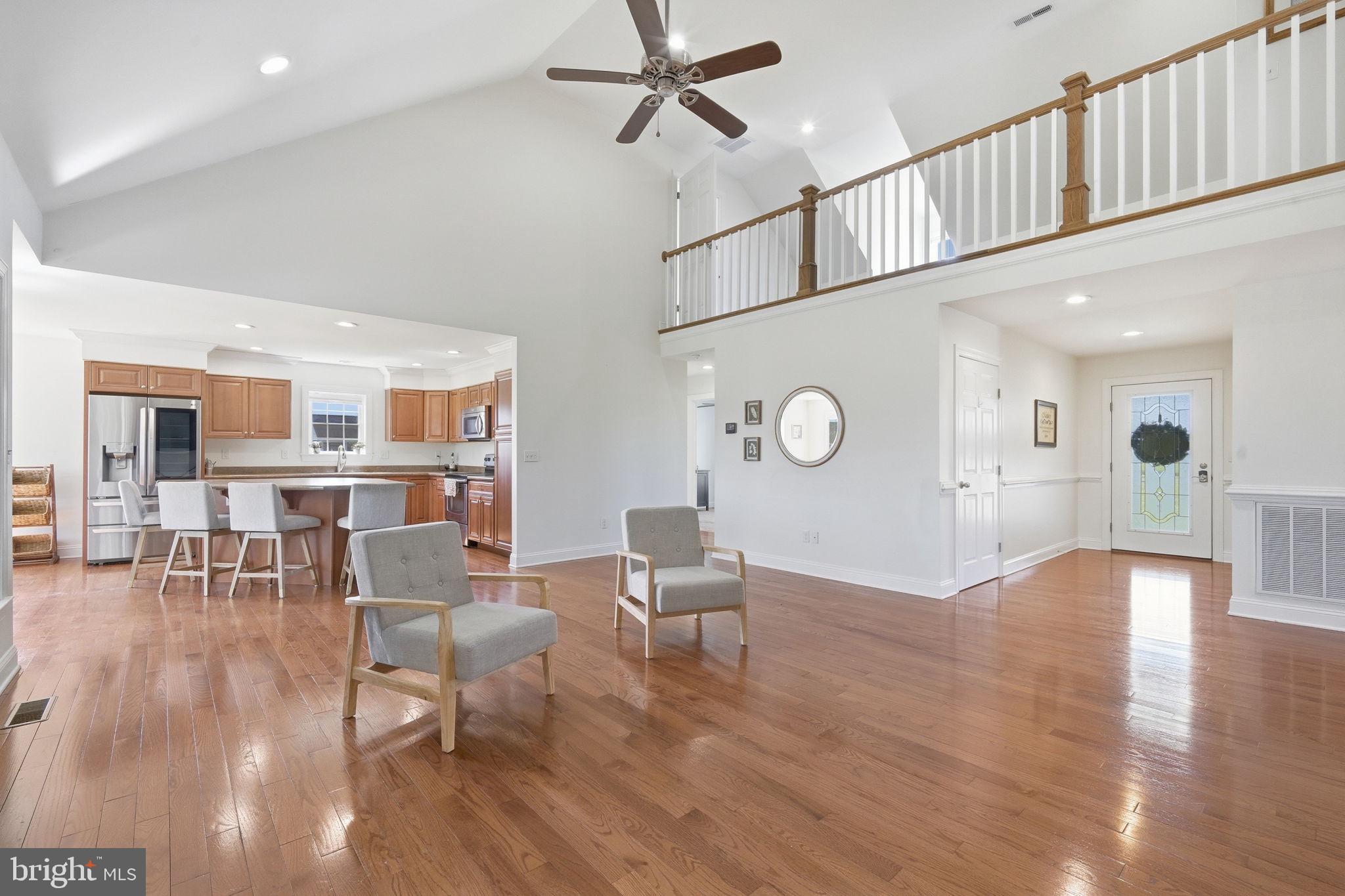 615 Ell Downes Road Henderson, MD 21640 - Photo 12 of 58 Spacious, sunlit living area awaits.