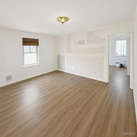 $28,000 | 5443 Rosemont Avenue, East St. Louis, IL 62204