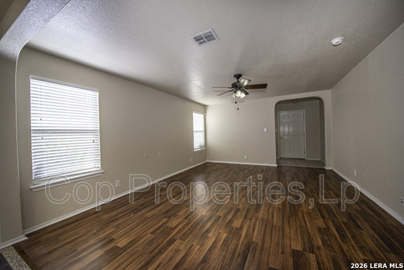 518 Reba Converse, TX 78109 - Photo 3 of 25