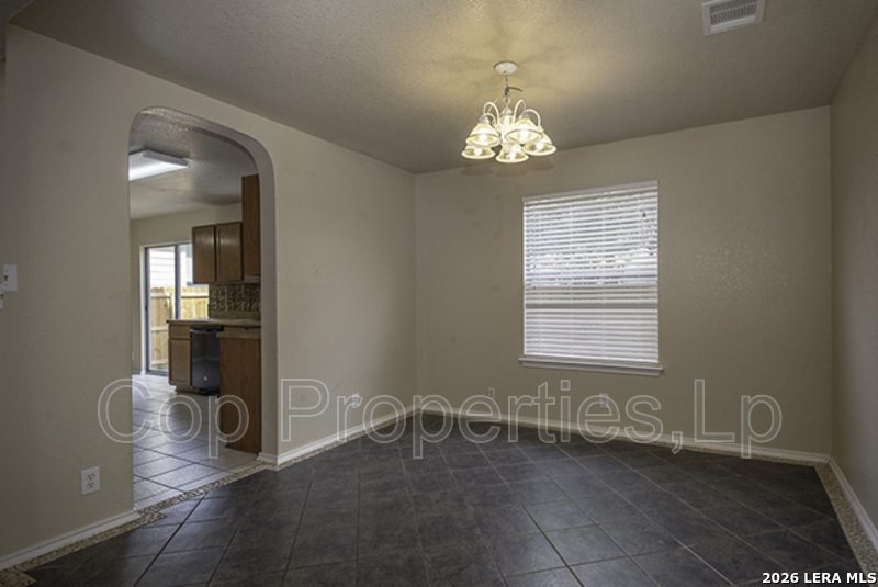 518 Reba Converse, TX 78109 - Photo 6 of 25